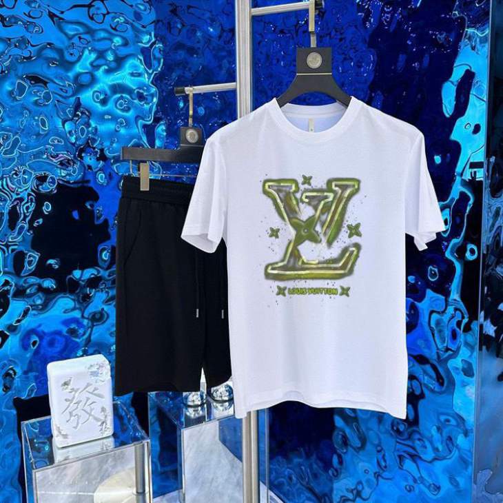 Picture of LV Shirt Pant Suits _SKULVM-5XL13xr0423592